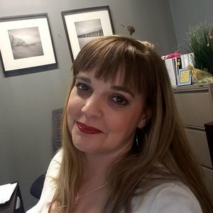 Meet your Posher, Denise